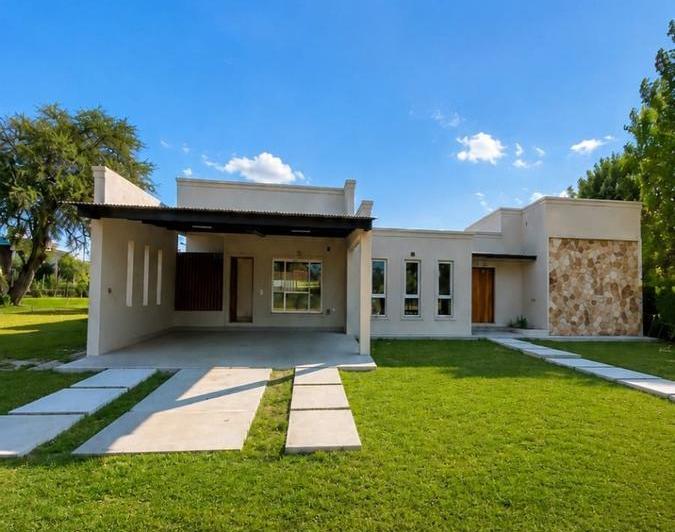 Casa · 1187m² · 4 Ambientes · 1 Cochera