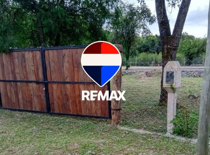 Terreno · 817m²