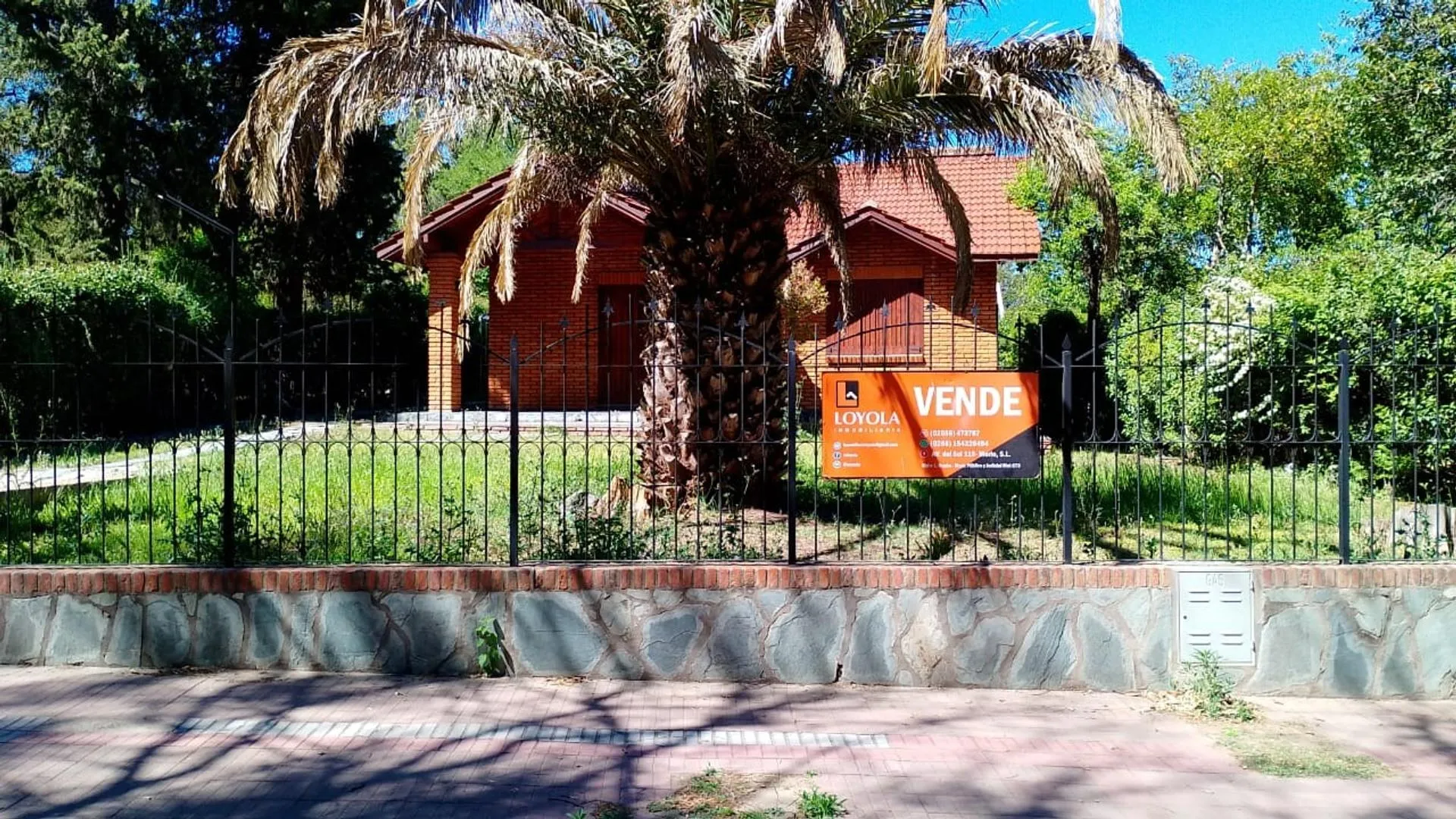 2 Casas + Quincho en Venta Rincón del Este Merlo