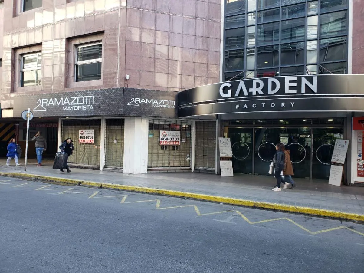 ZONA MAYORISTA CENTRO INGRESO AL GARDEN SHOPPING ZONA MAYORISTA