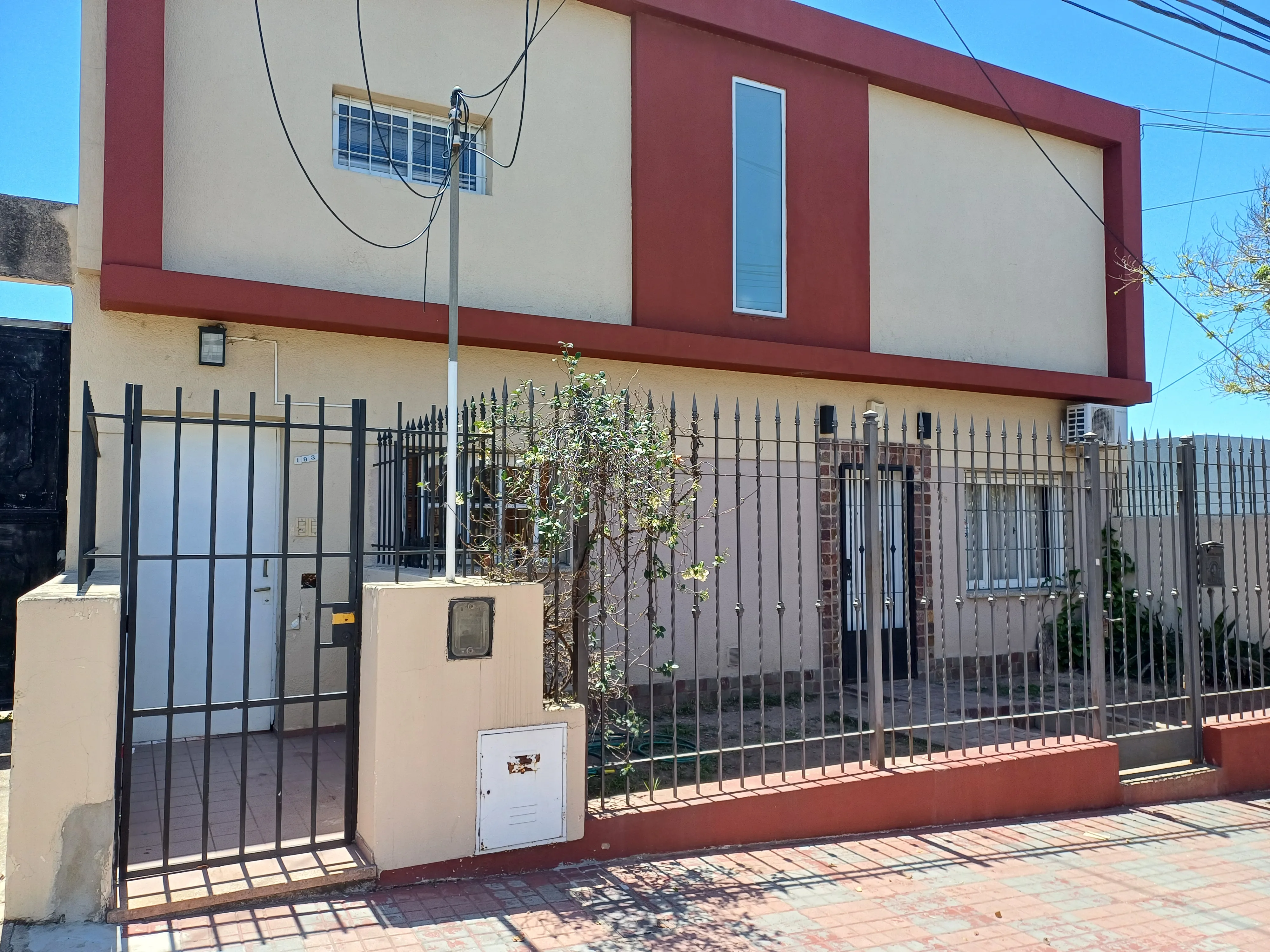 Esposos Curie 1931 depto sin expensas 2 dormitorios con patio