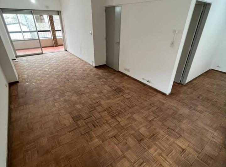 Departamento · 92m² · 6 Ambientes · 1 Cochera