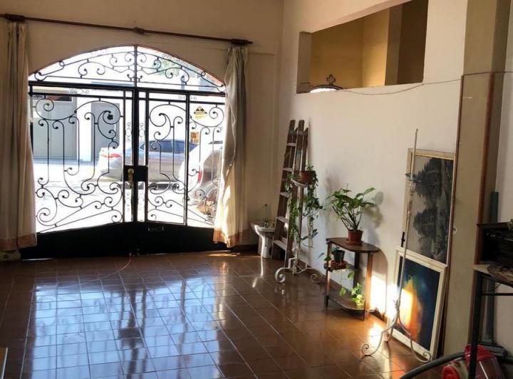 Casa · 373m² · 8 Ambientes · 1 Cochera