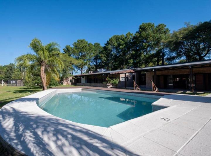 Casa · 343m² · 6 Ambientes