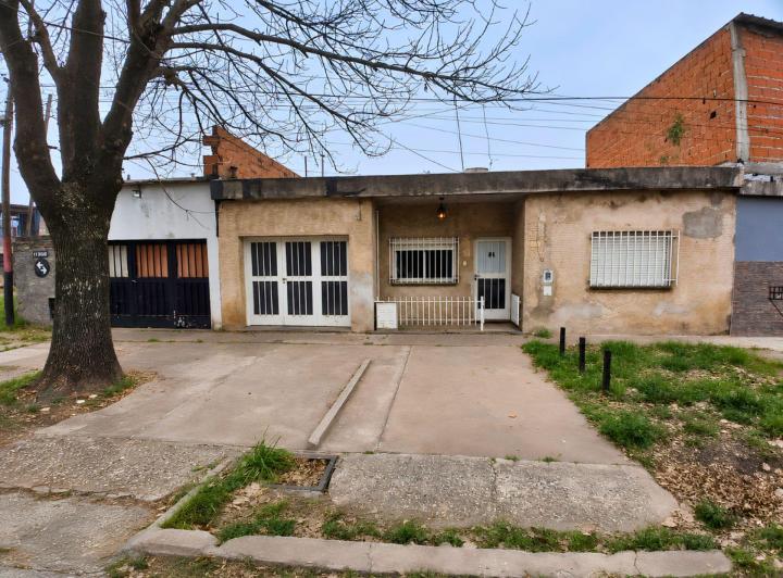 Casa · 131m² · 3 Ambientes · 1 Cochera