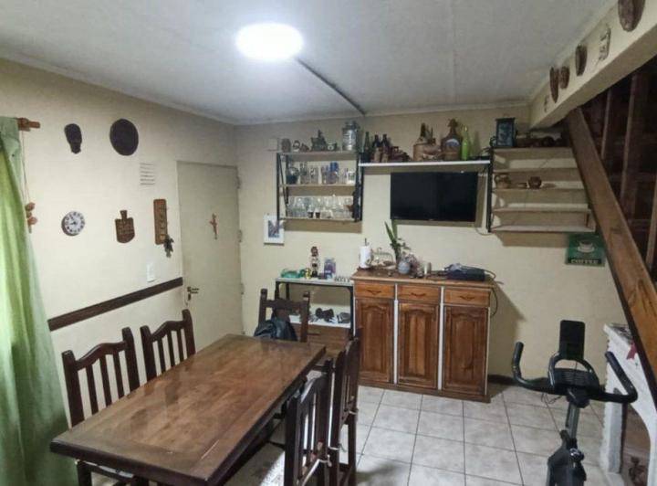 Casa · 85m² · 4 Ambientes · 1 Cochera