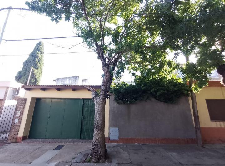 Casa · 90m² · 3 Ambientes · 1 Cochera