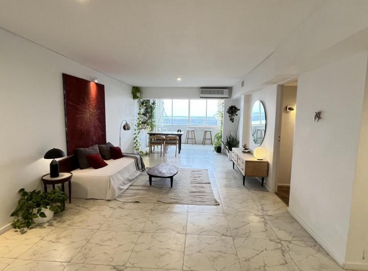 Departamento · 140m² · 5 Ambientes · 1 Cochera