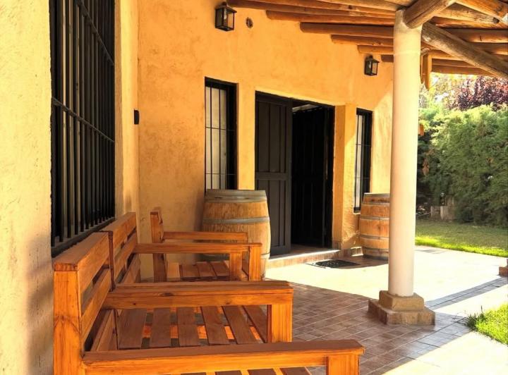 Casa · 160m² · 3 Ambientes · 2 Cocheras