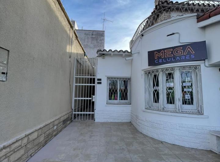 Casa · 145m² · 2 Dormitorios