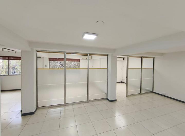 Oficina comercial · 80m² · 4 Ambientes