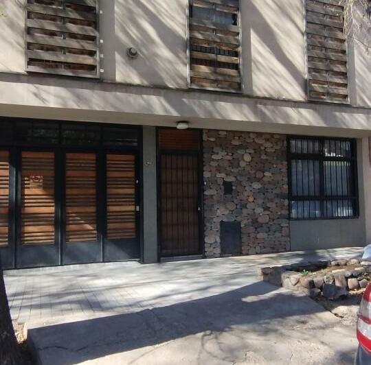 Casa · 230m² · 10 Ambientes