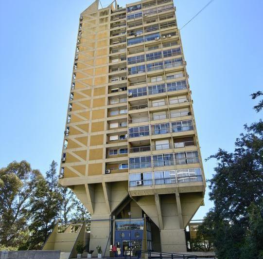 Departamento · 150m² · 5 Ambientes · 1 Cochera