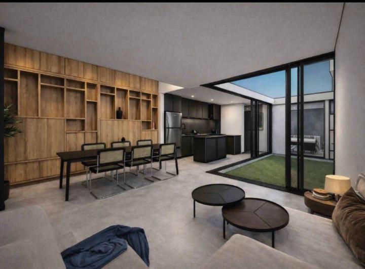 Casa · 101m² · 3 Ambientes · 2 Cocheras