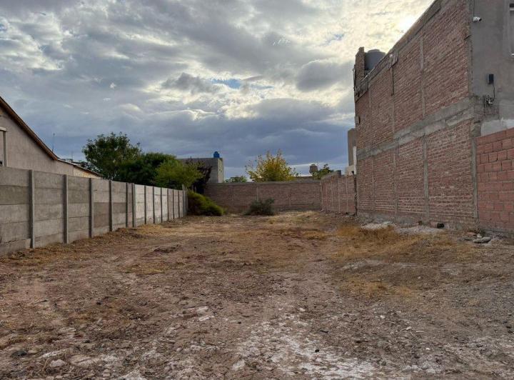 Terreno · 300m²
