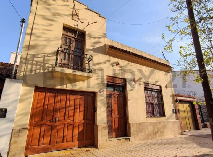 Terreno · 290m² · 10 Ambientes · 2 Cocheras