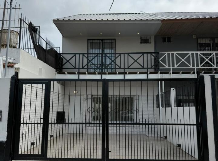 PH · 80m² · 4 Ambientes · 1 Cochera