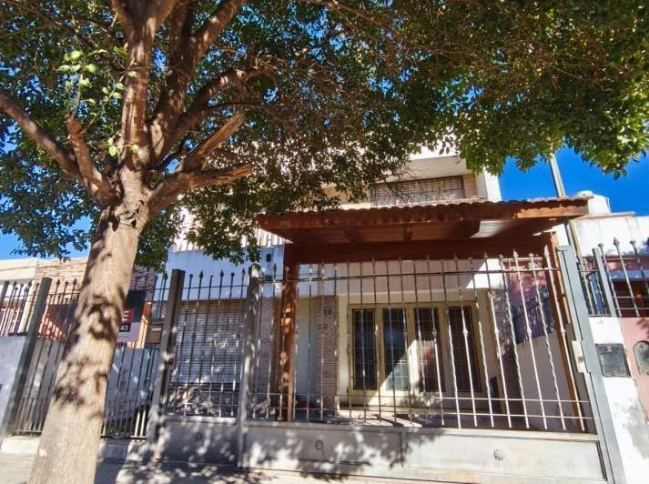 PH · 125m² · 7 Ambientes · 1 Cochera