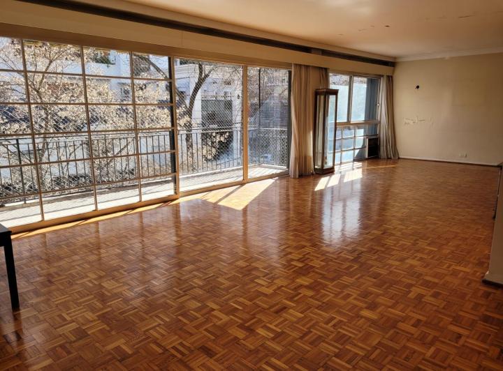 Departamento · 164m² · 5 Ambientes · 1 Cochera