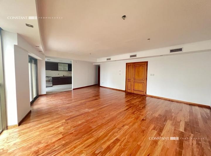 Departamento · 140m² · 5 Ambientes · 1 Cochera