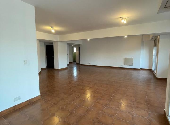 Departamento · 180m² · 5 Ambientes