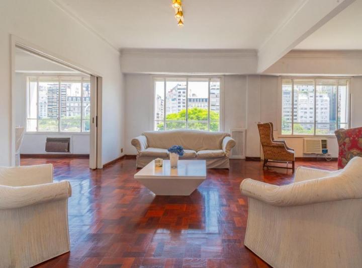 Departamento · 180m² · 6 Ambientes · 1 Cochera