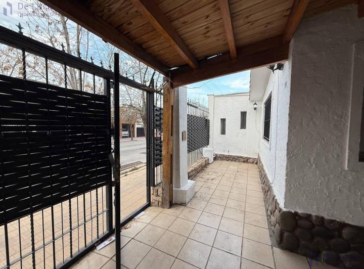 Casa · 140m² · 4 Ambientes · 1 Cochera