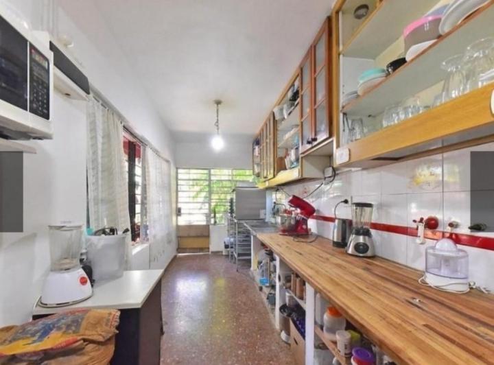 Casa · 250m² · 6 Ambientes