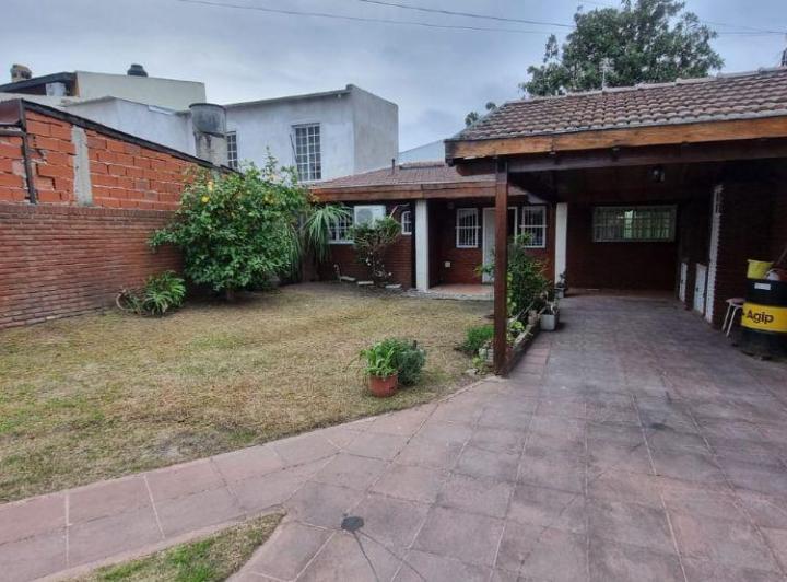 Casa · 100m² · 3 Ambientes · 1 Cochera