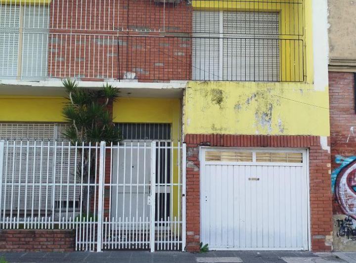 Casa · 190m² · 4 Ambientes · 1 Cochera
