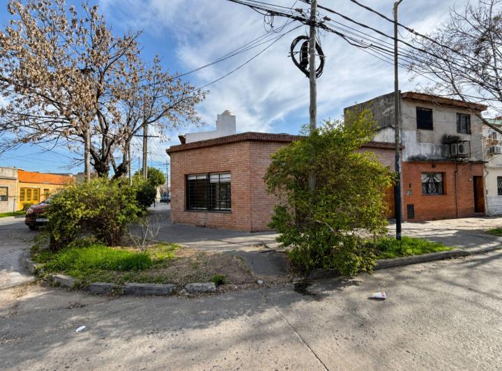 Casa · 83m² · 3 Ambientes · 1 Cochera