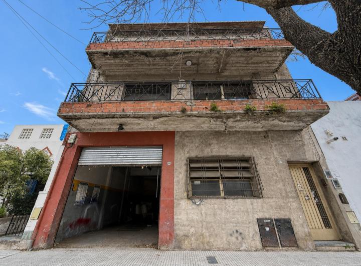 Casa · 328m² · 10 Ambientes
