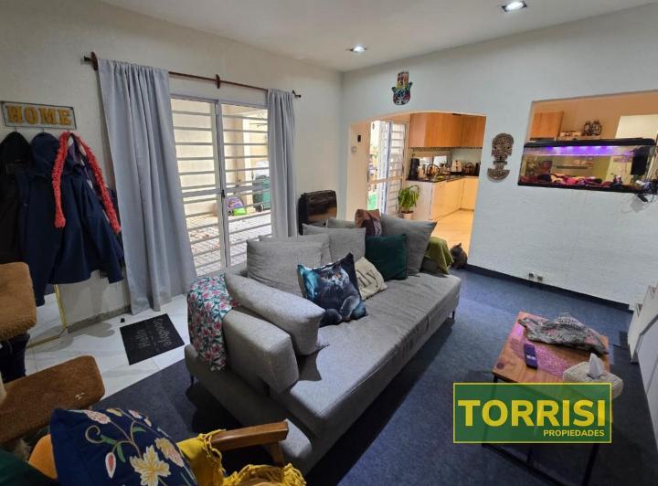 Casa · 155m² · 5 Ambientes · 1 Cochera