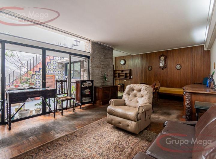 Casa · 174m² · 4 Ambientes · 1 Cochera