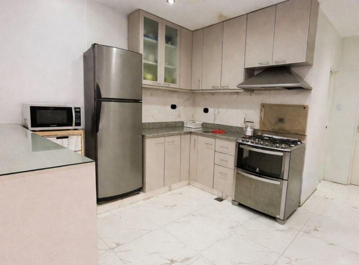 Casa · 156m² · 7 Ambientes · 2 Cocheras