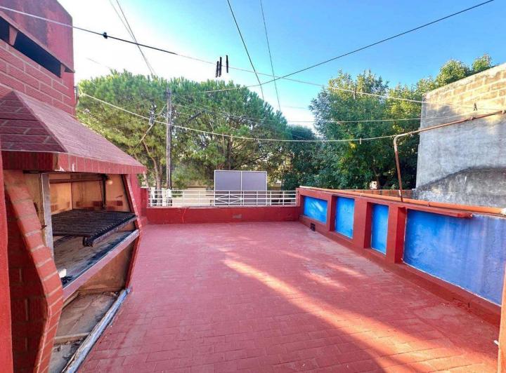 Casa · 130m² · 5 Ambientes · 2 Cocheras