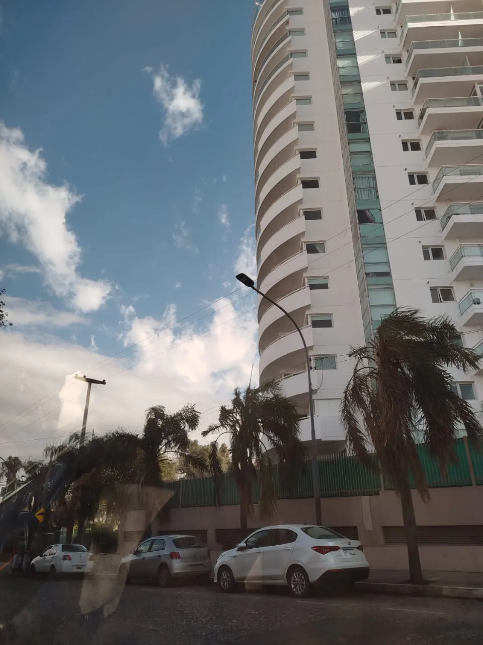 ALQUILER TEMPORARIO / PERMANENTE AMOBLADO – 1 DORMITORIO CON COCHERA | MIRACIELOS – GENERAL PAZ