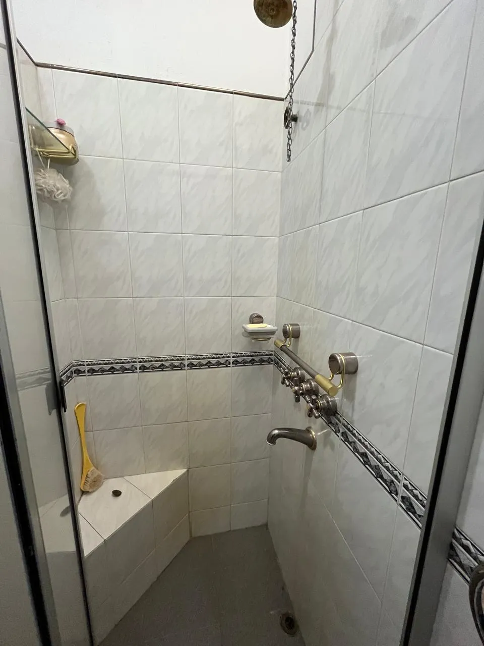 ALTO ALBERDI - RESIDENCIAL SANTA ANA - SE VENDE HERMOSA Y CÓMODA CASA 3 DORMITORIOS