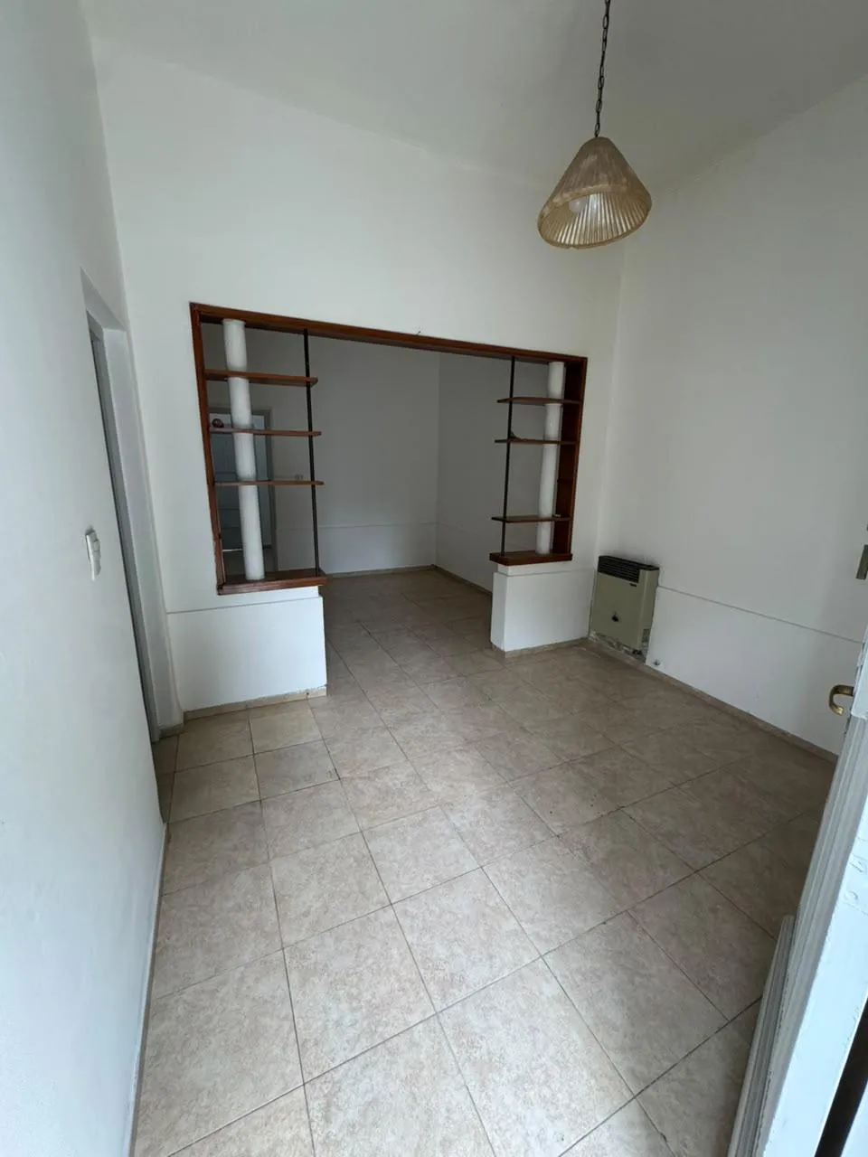 CASA EN ALQUILER 2 DORMITORIOS CON PATIO-- ALTA CORDOBA