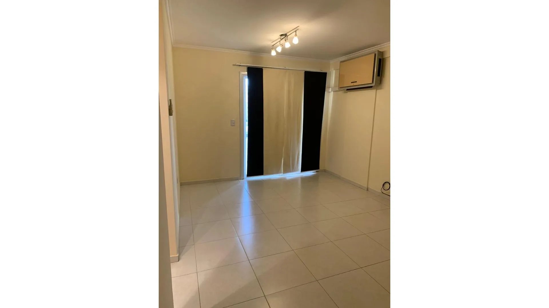 Departamento En Venta 1 Dormitorio Plus - Torre Vidriada