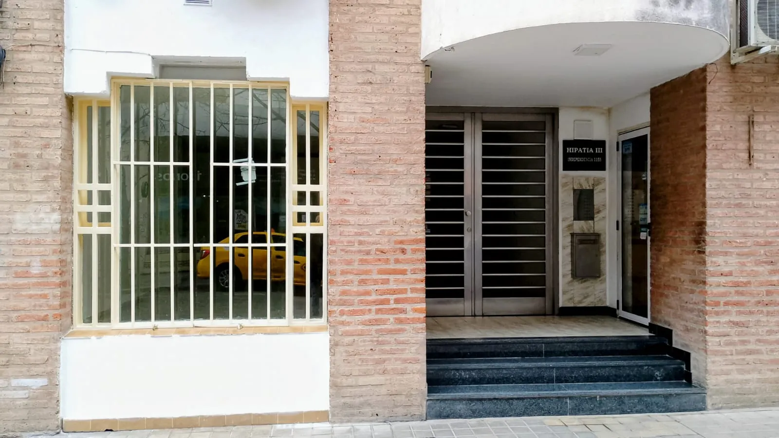 Dueño. Oportunidad. Sin Comisión. Nueva Córdoba: excelente local comercial de 28 m² sobre calle Independencia en la mejor zona, sin comisión inmobiliaria. El precio es de $ 560.000.