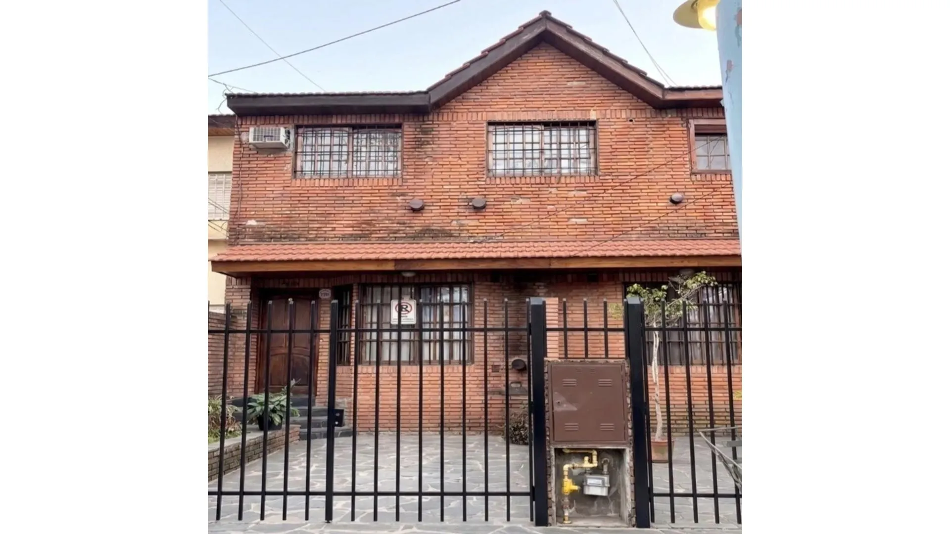 Duplex en venta 4 ambientes con  jardin y cochera en Munro