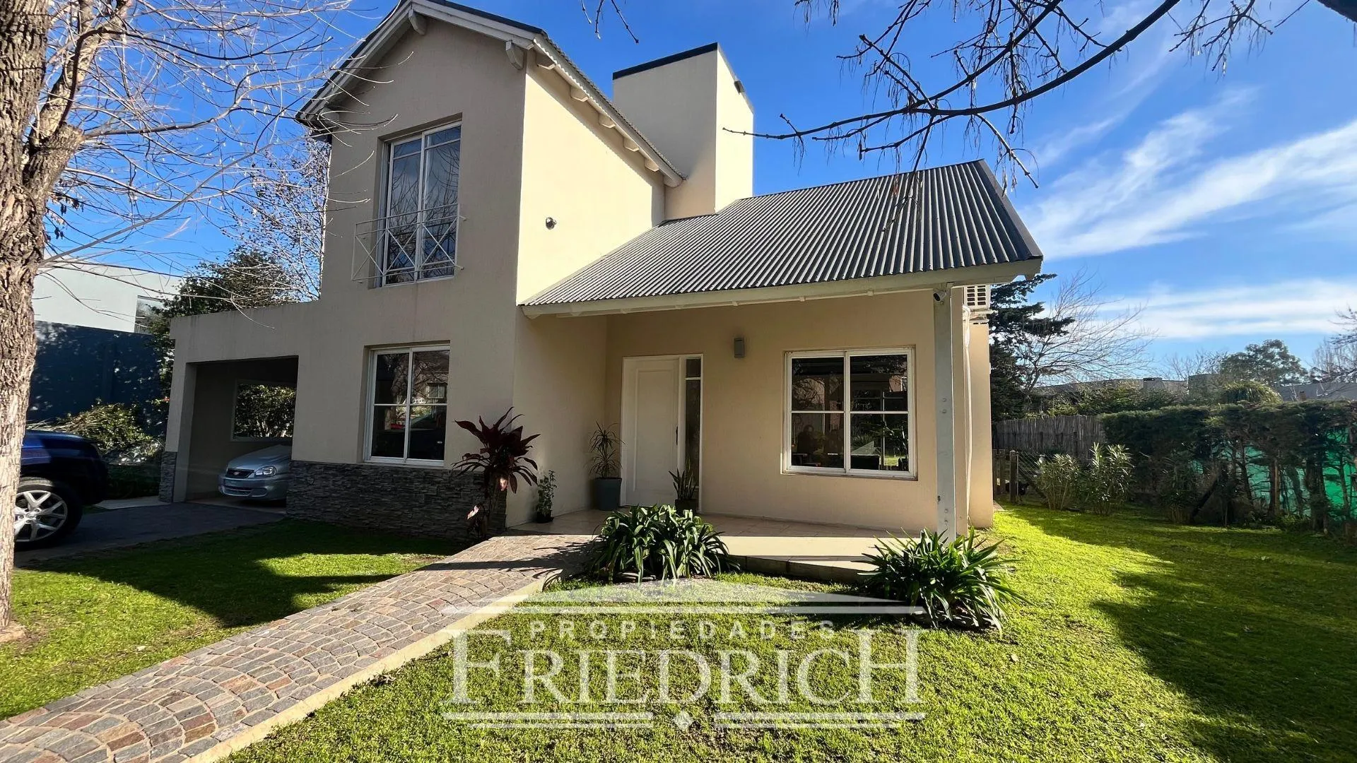 CASA EN VENTA - CLUB DE CAMPO SAN PATRICIO