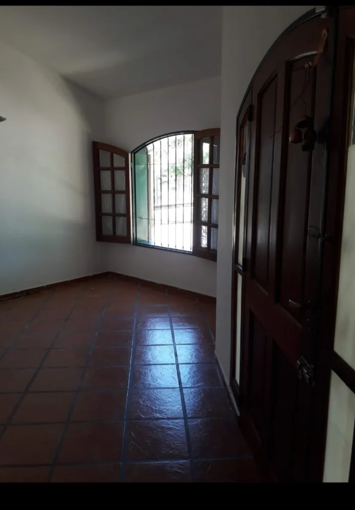 ARGUELLO  VENTA 2 CASAS