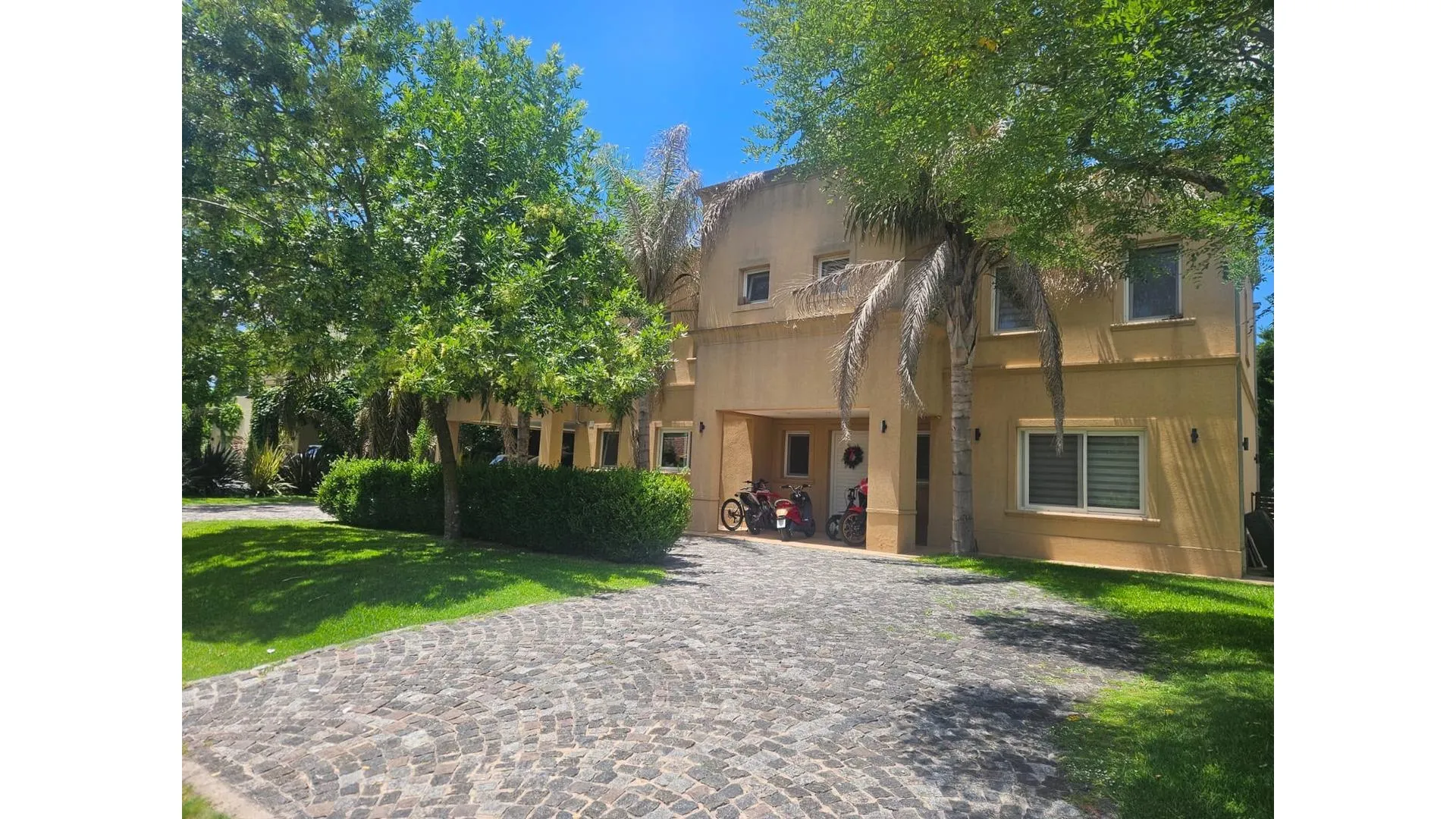 Casa en Venta en Barrio Cerrado Santa Ana