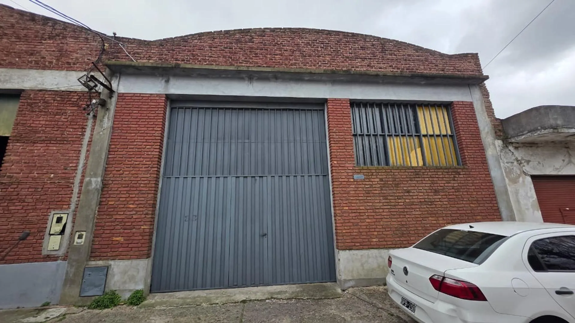 GALPON INDUSTRIAL EN ALQUILER CON ENTRADA DE CAMION!!!
