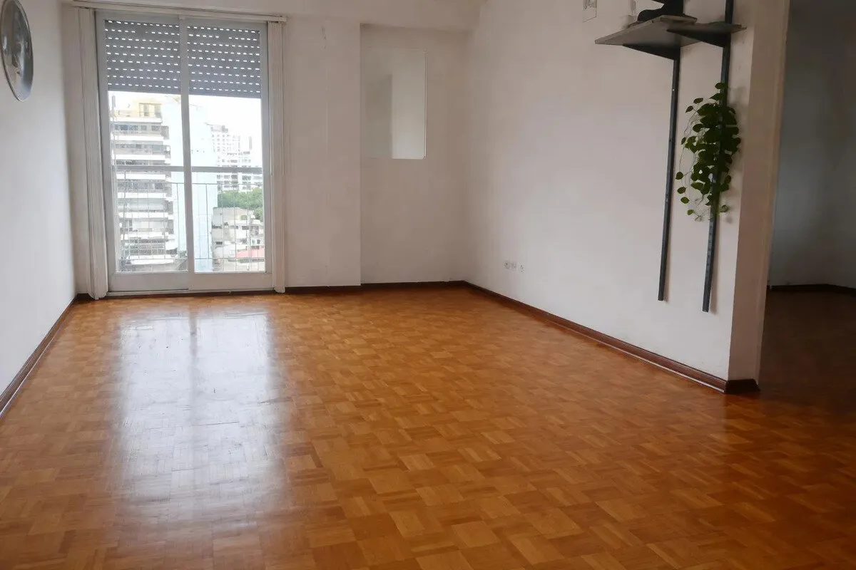Doctor Eleodoro Lobos  603, Piso 6, Parque Centenario