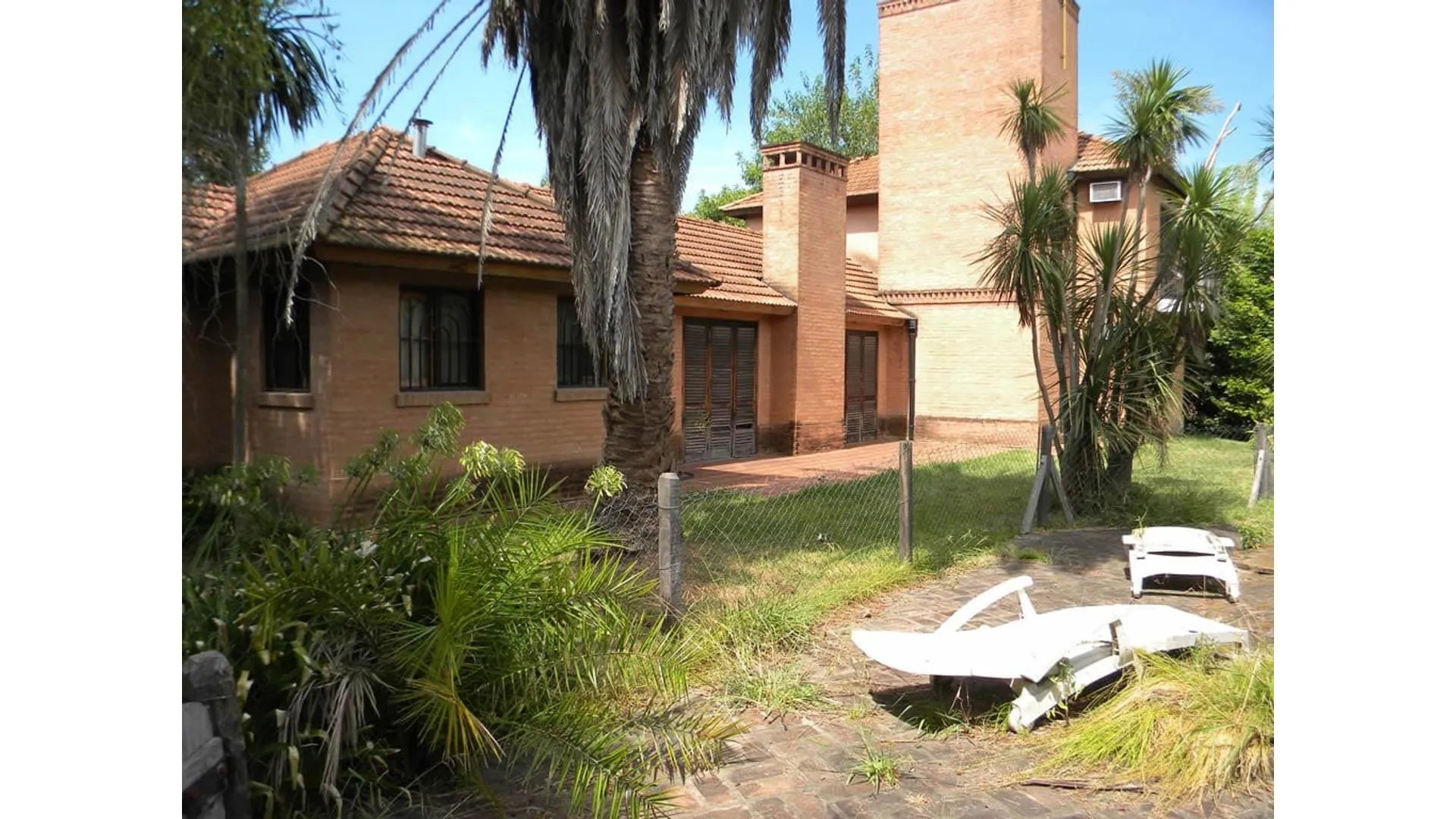 HERMOSA CASA EN BANCO PROVINCIA - Financia 50 %