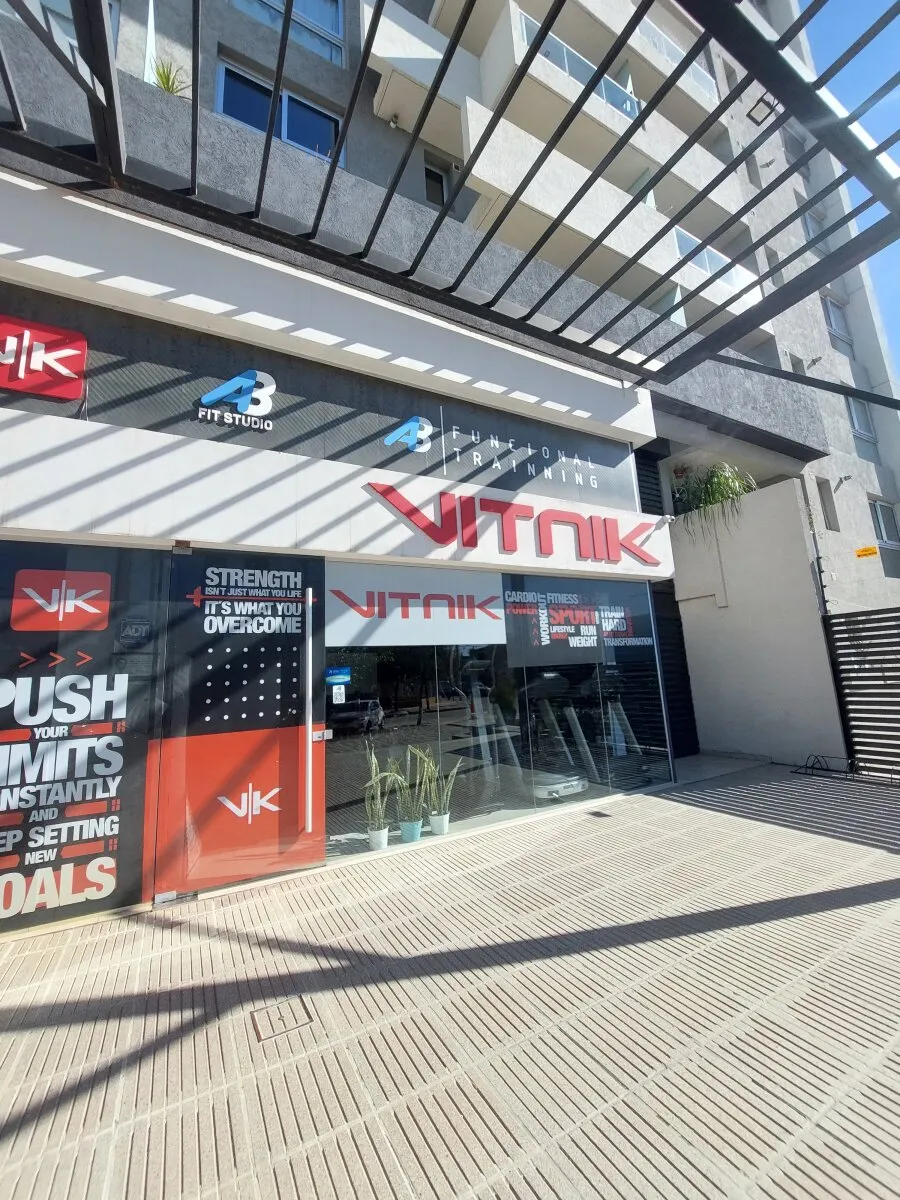 Locales comerciales en Alquiler,barrio Escobar