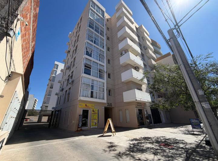 Departamento · 80m² · 2 Dormitorios · 1 Cochera